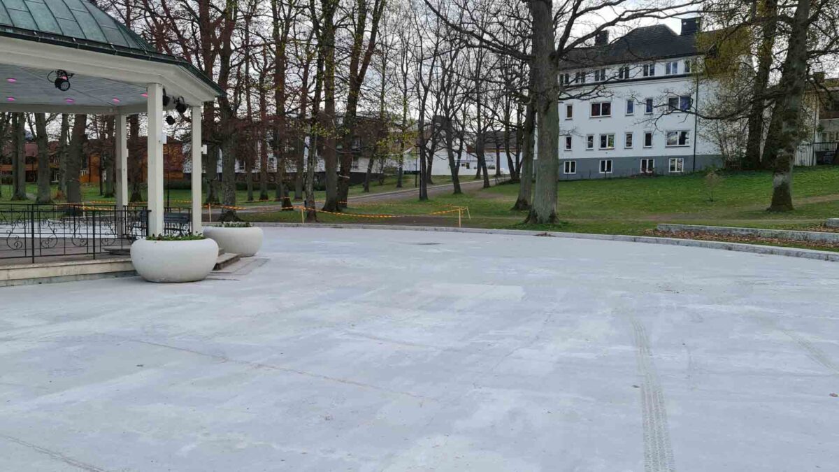Lystlunden Park – Urban Utebane (2022) — Lystlunden Park 2022 – Kunstisbane i Horten
